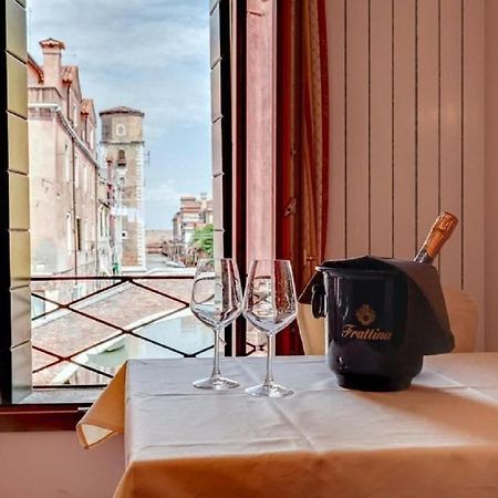 Heart Of Biennale Apartment Venice Exterior photo