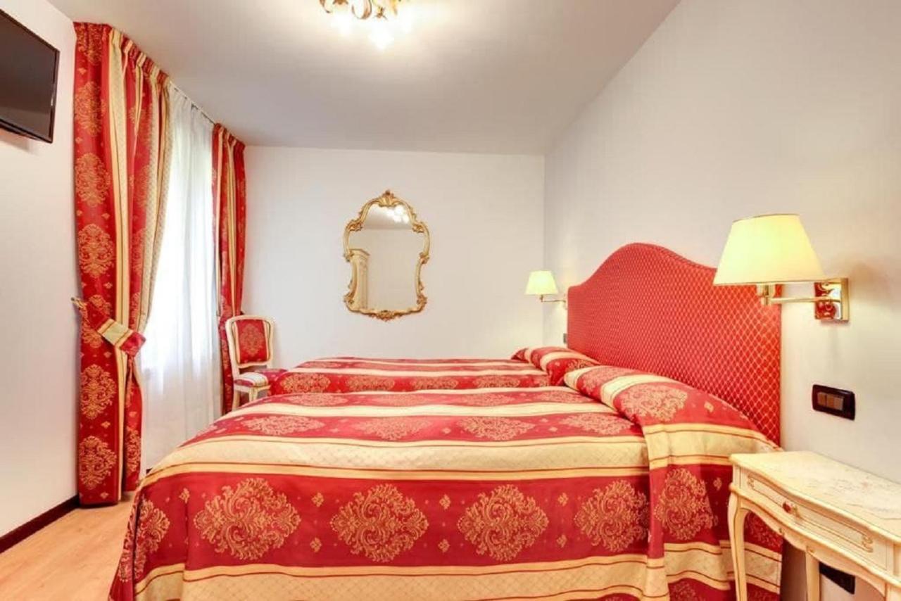 Heart Of Biennale Apartment Venice Exterior photo
